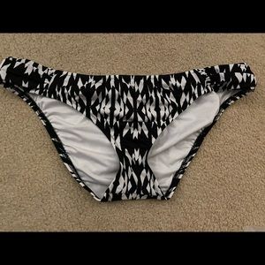 Victoria’s Secret Tribal Print Havana Hipster bikini bottom